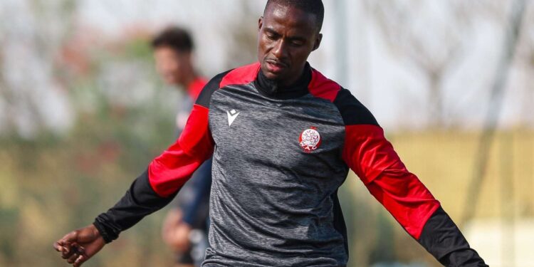 Kaizer Chiefs are in talk with Mamelodi Sundowns star